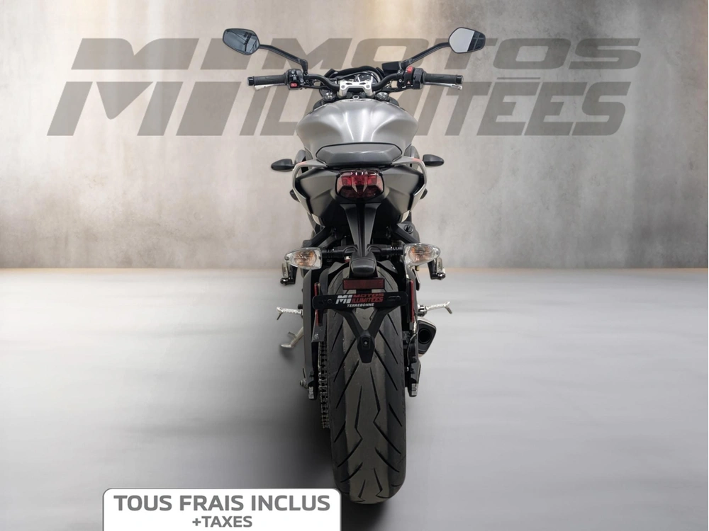 2022 Triumph Street Triple 765 R Low alt