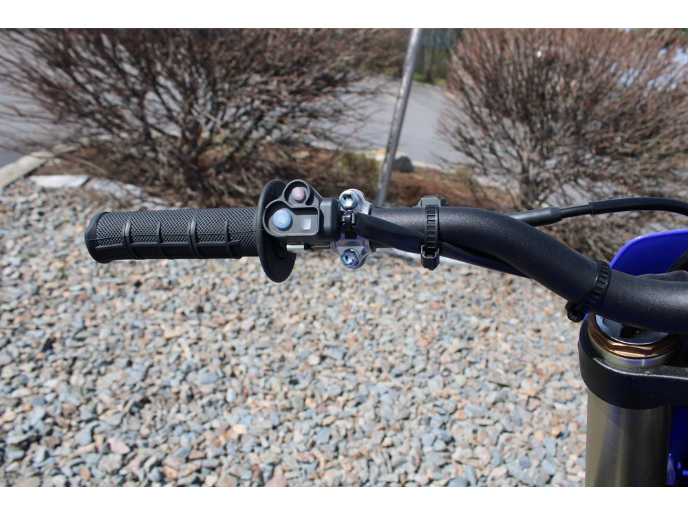 2025 Yamaha Yz450fx alt