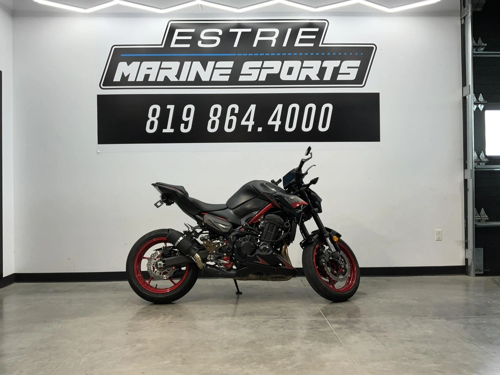 2021 Kawasaki Z900 alt