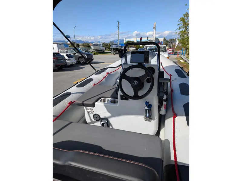 2023 Zodiac Open 4.8 alt