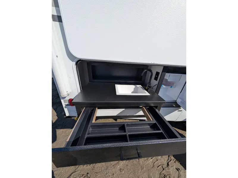2026 Coachmen Freedom Express ultra lite 245RKS