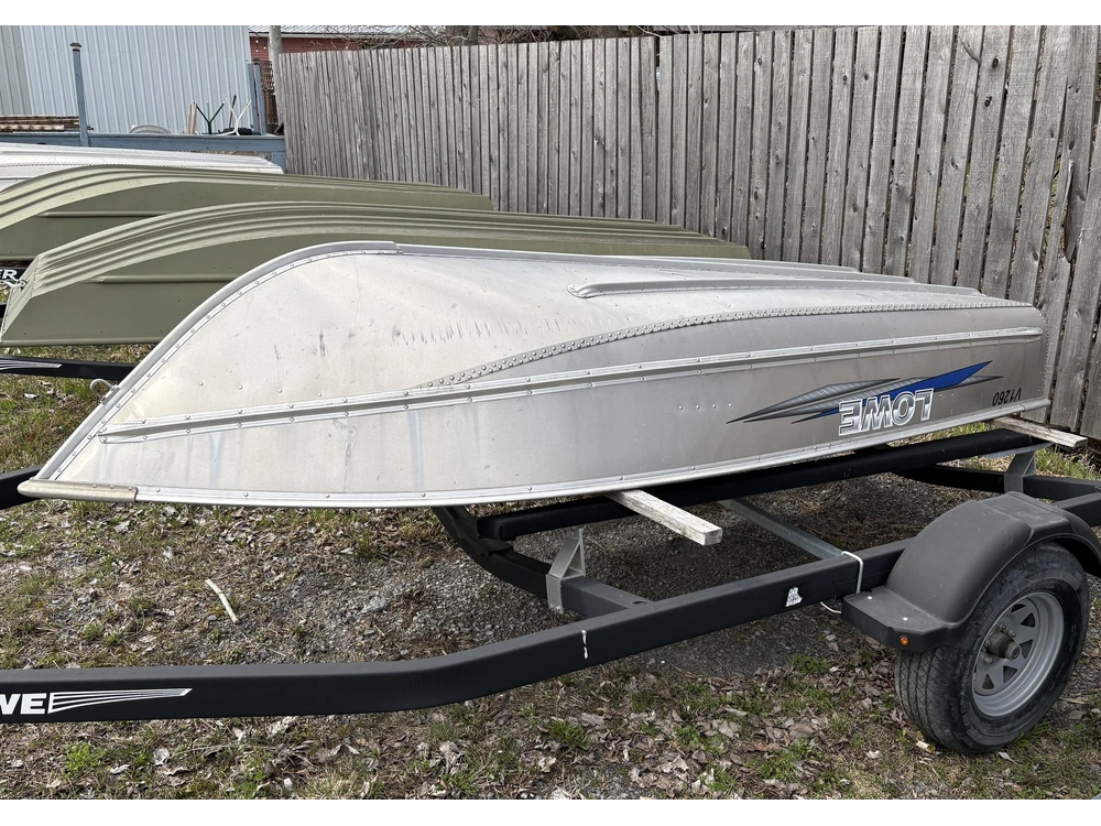 2022 Lowe Boats V1260 alt