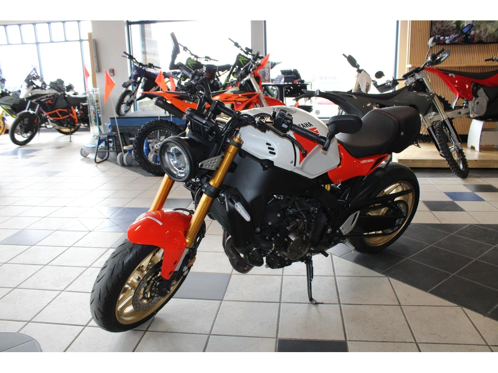2024 Yamaha Xsr 900 alt