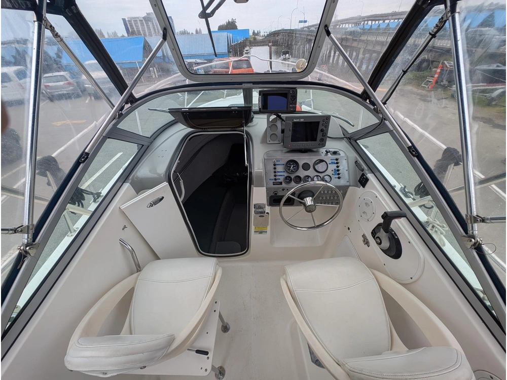 2005 Trophy Boats 2052 Walkaround alt