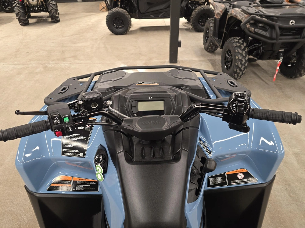 2026 Brp Outlander Xt 700 alt