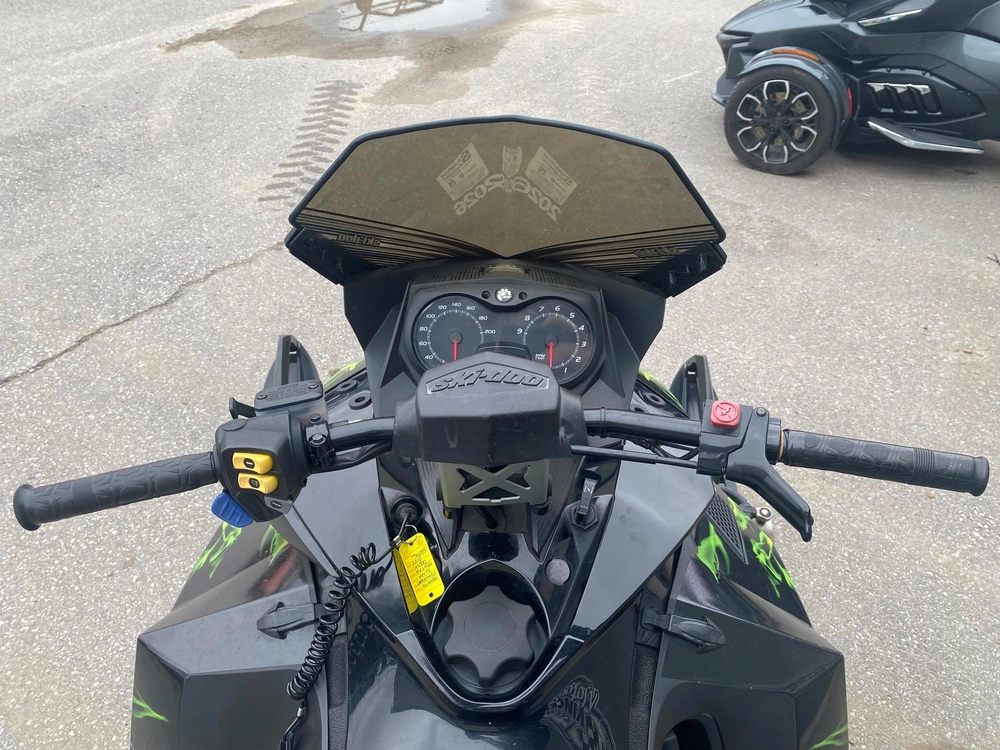2010 Ski-doo Mxz Tnt 550f alt