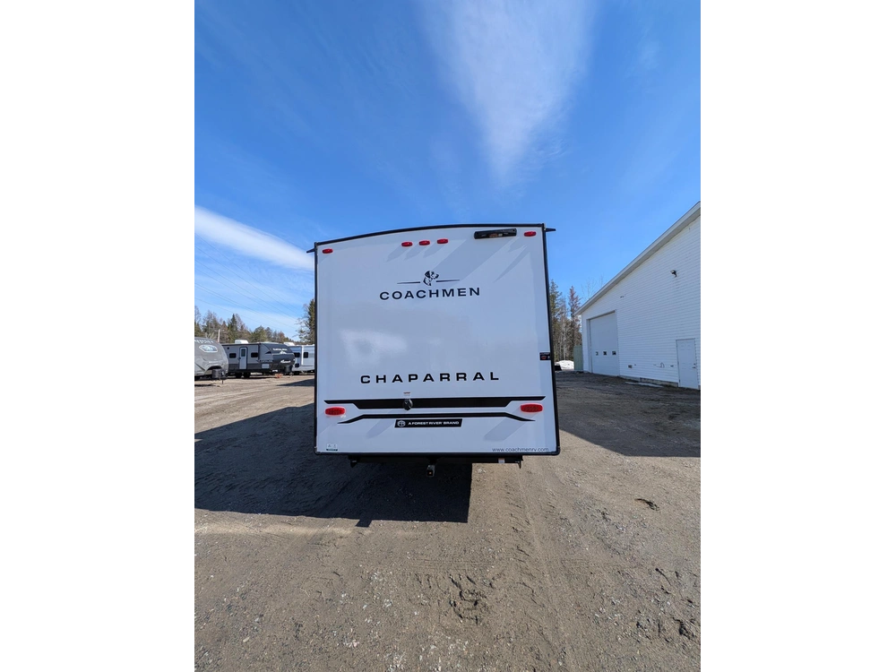 2026 Coachmen Chaparral 274bh alt