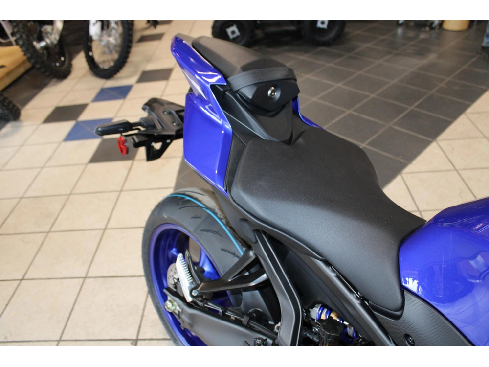2026 Yamaha Yzf-r9 alt