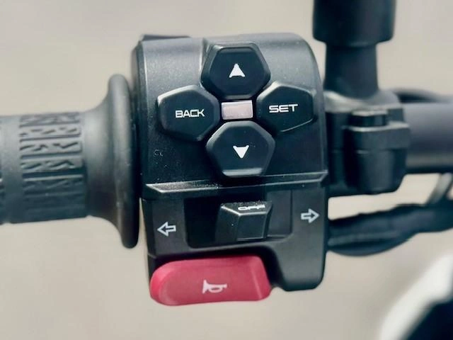 Cfmoto 675nk 2026 alt