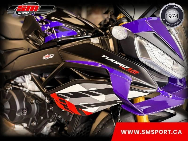 2027 Aprilia Tuono V4 Factory alt