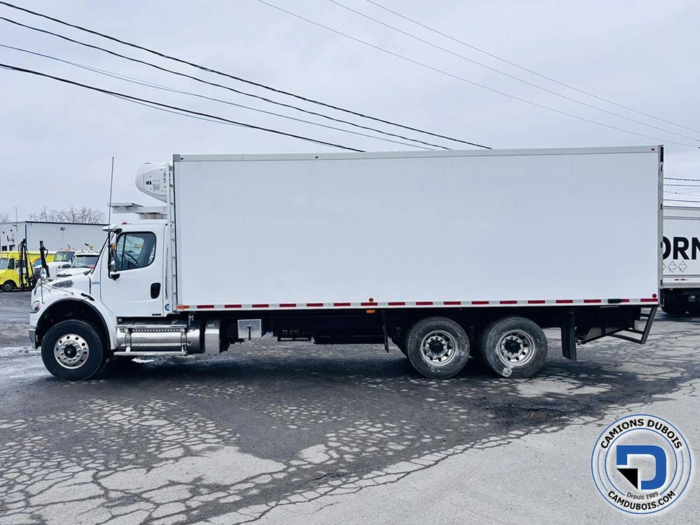 2019 Freightliner M2-106 alt