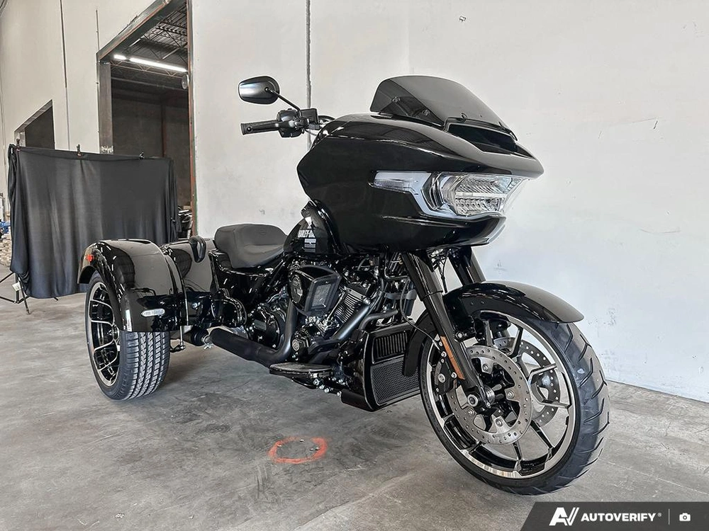 2026 Harley-davidson Road Glide 3 alt