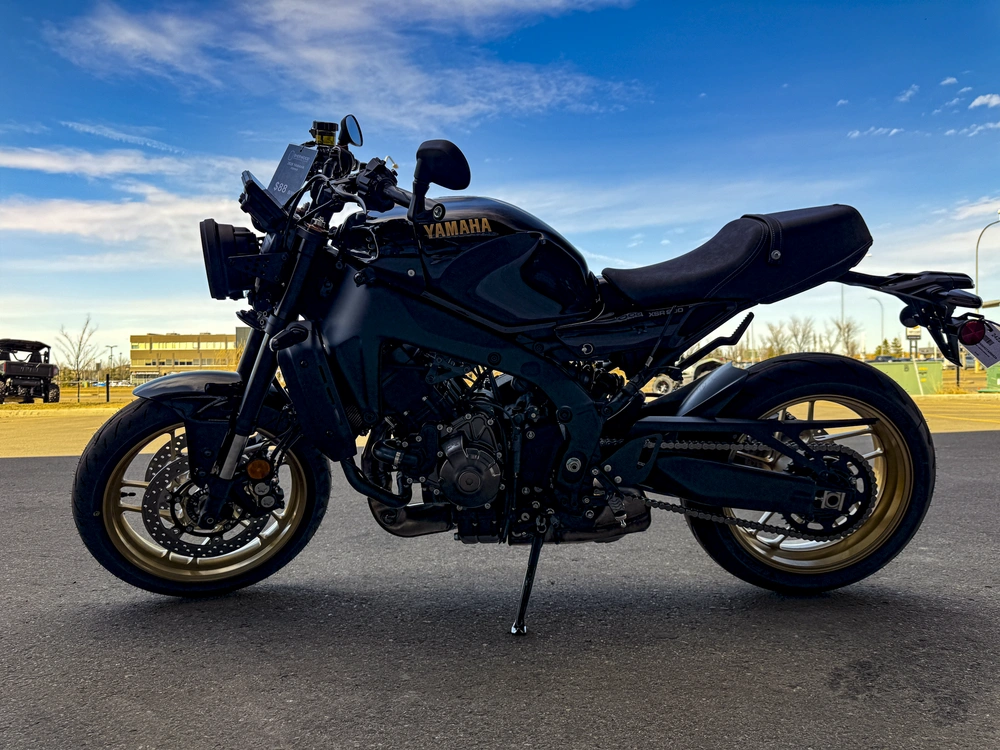 2026 Yamaha Xsr900 alt
