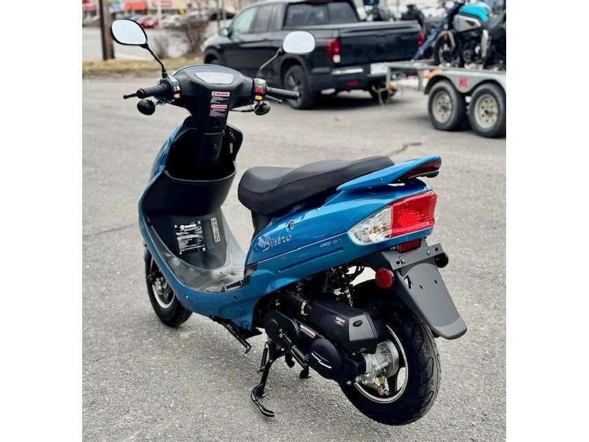Scootterre Bistro 50 2023 alt