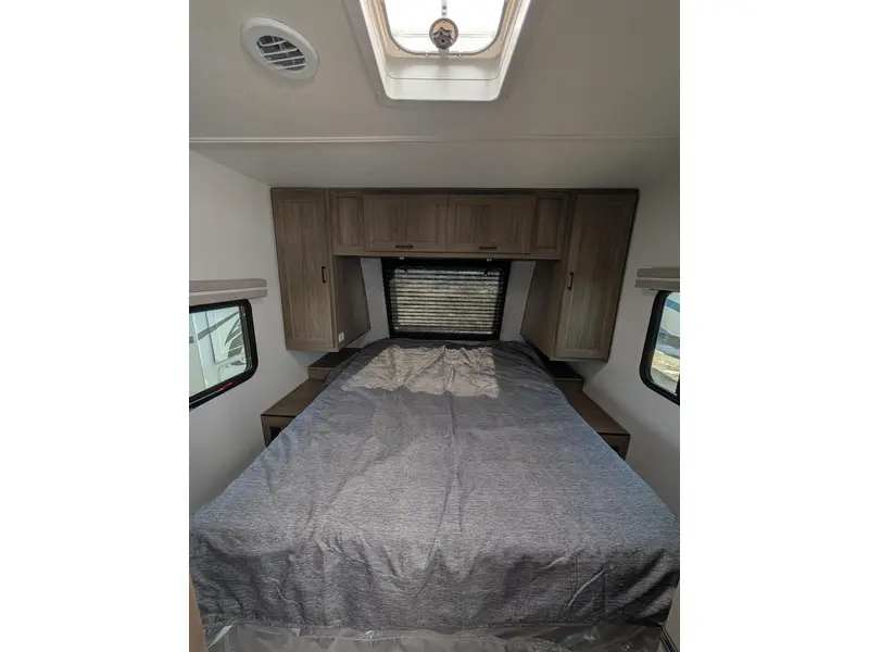 2026 Coachmen Freedom Express 258BHS