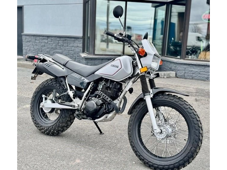 Yamaha Tw200 2025 alt