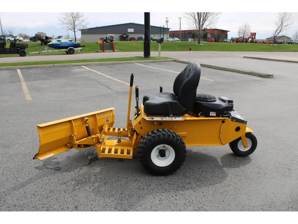 2025 Walker Model R alt