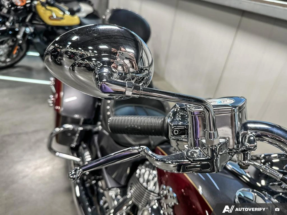 2017 Indian Motorcycle Springfield alt