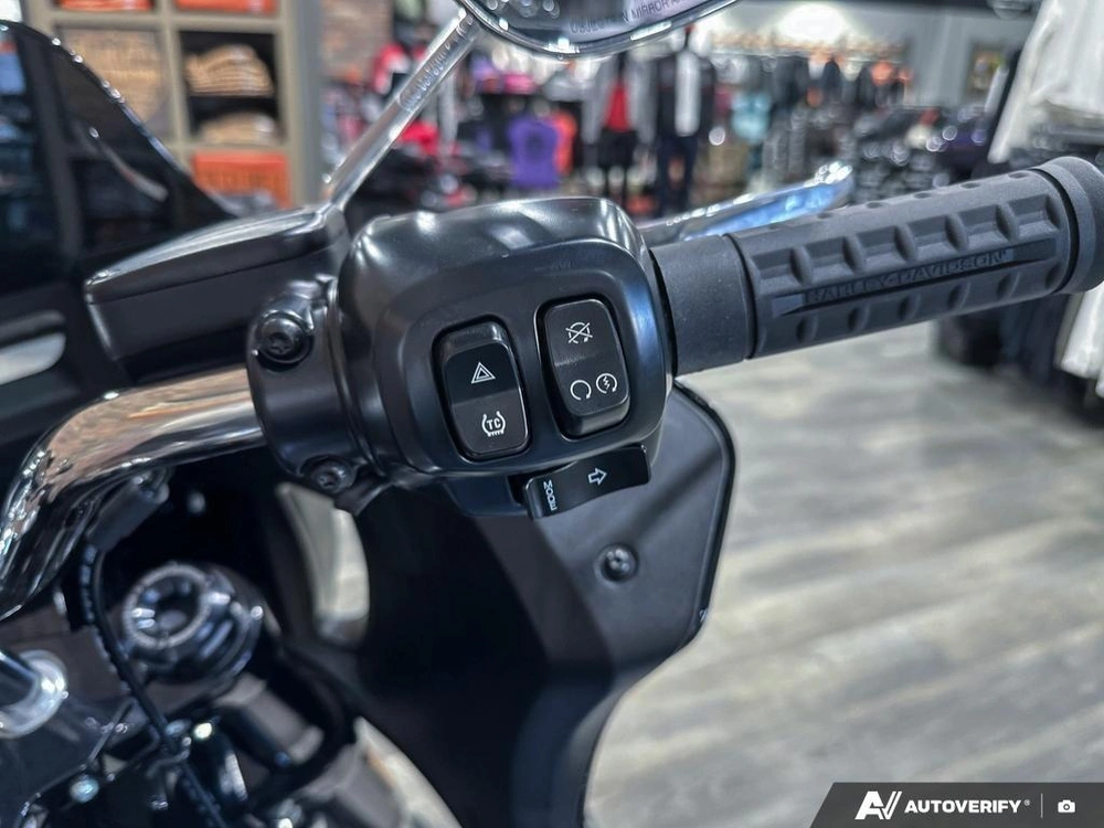 2026 Harley-davidson Low Rider St alt