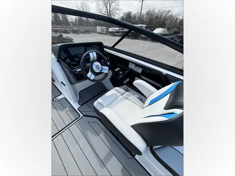 2019 Yamaha 212X thumbnail 5