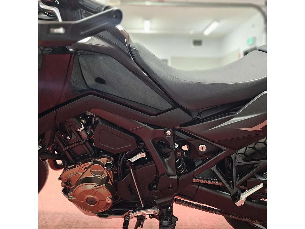 2026 Honda Africa Twin alt