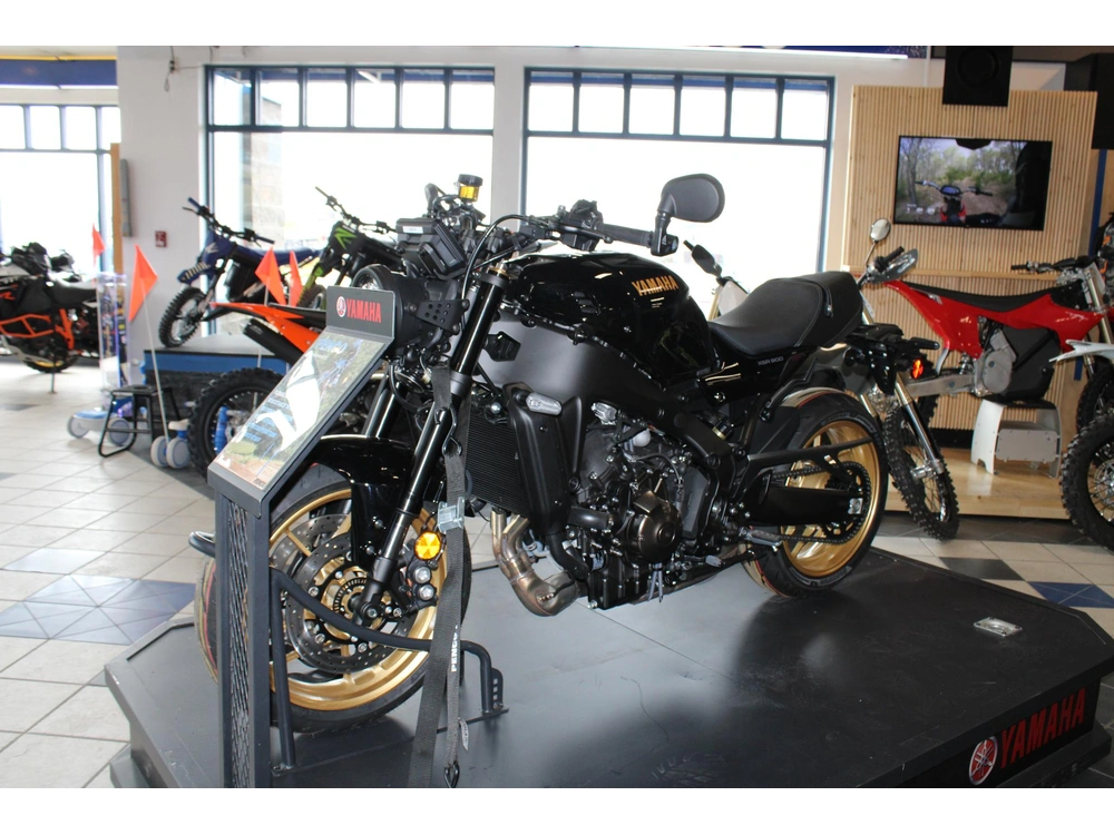 2026 Yamaha Xsr900 alt
