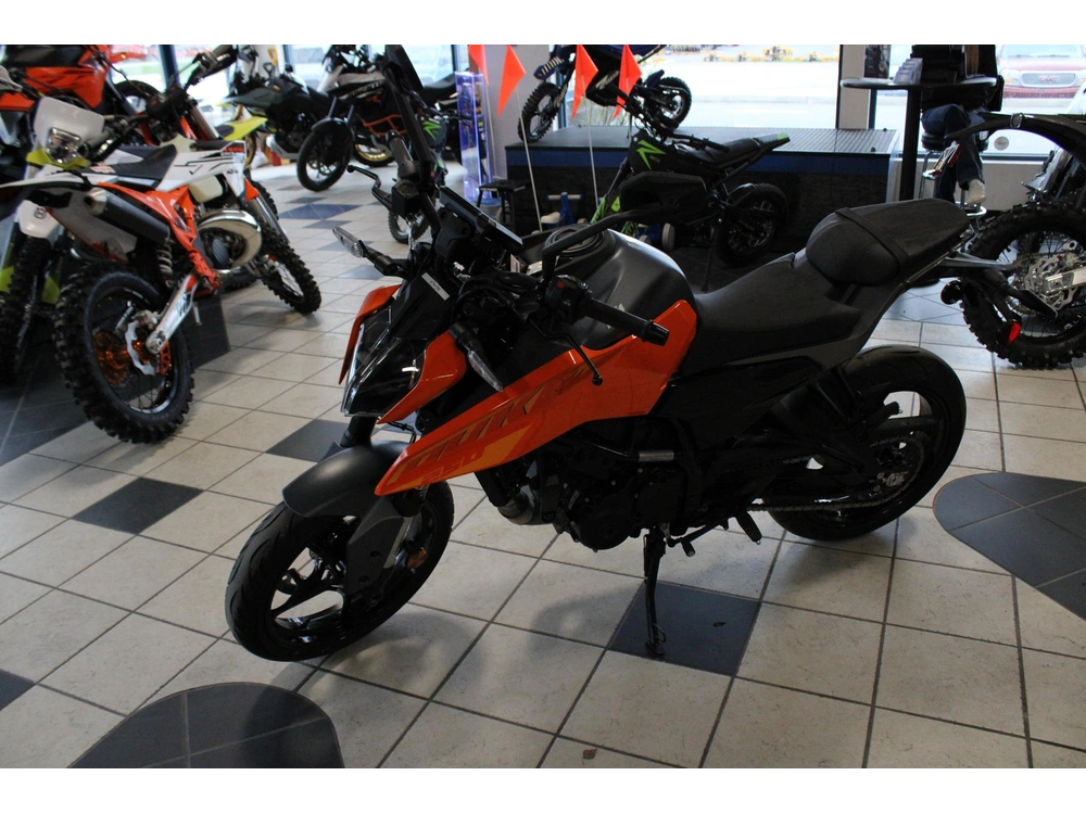 2024 Ktm 250 Duke Orange B.d. alt