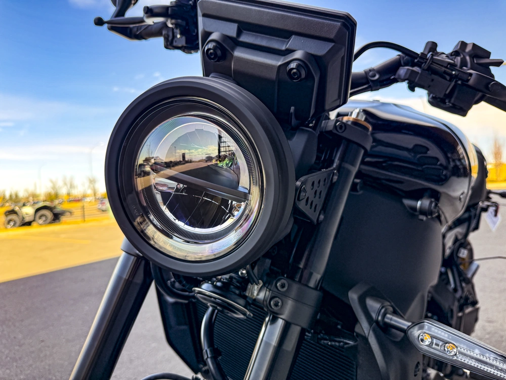 2026 Yamaha Xsr900 alt
