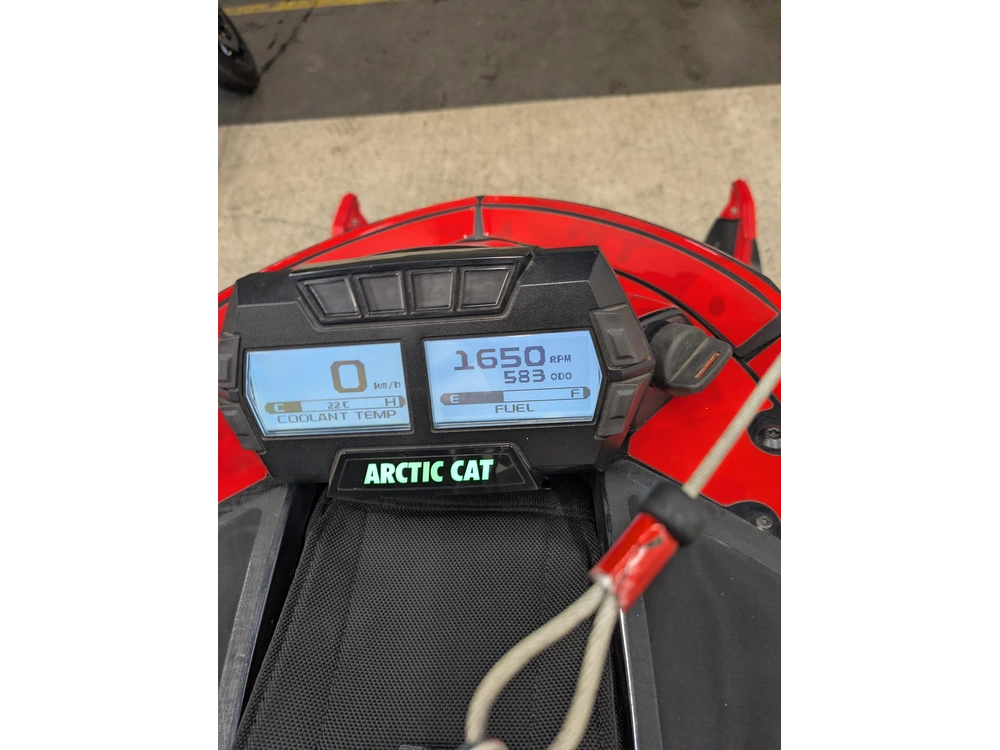 Arctic Cat M8000 Hardcore Alpha One 154 2021 alt