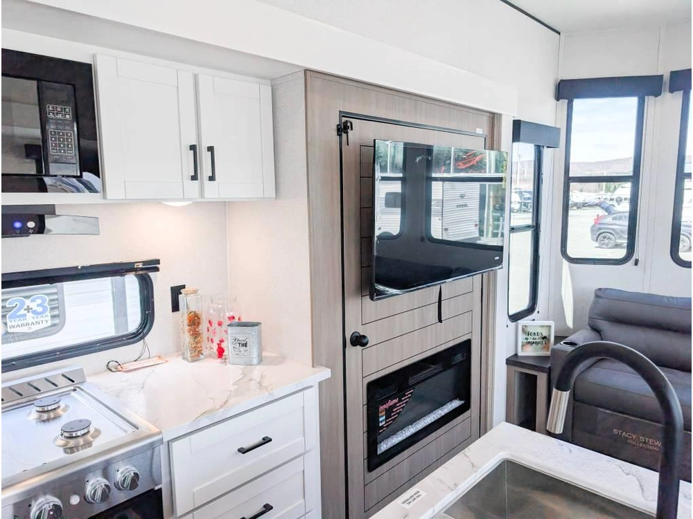 Jayco Jay Flight Bungalow 401loft 2026 alt