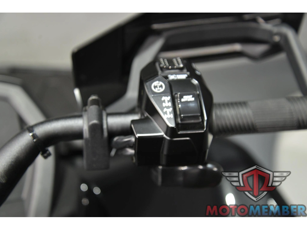 2026 Can-am Outlander Max 6x6 Backcountry 1000r Stealth Black alt