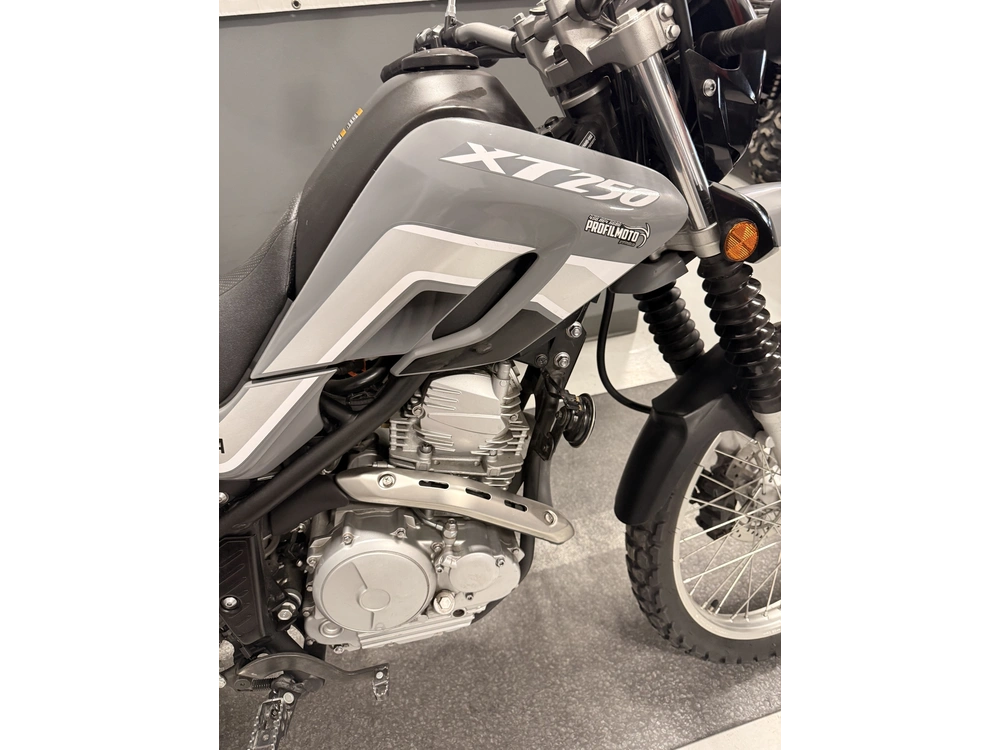 Yamaha Xt250 Xt 250 2024 alt
