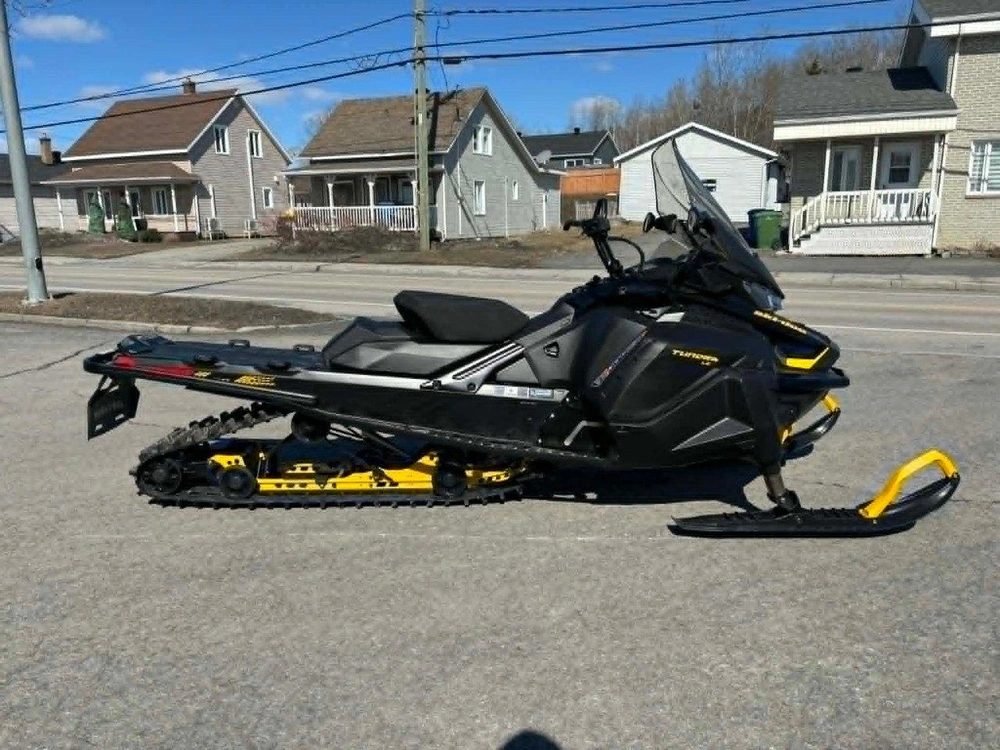Ski-doo Tundra Le 600 Efi 1.5 E/s Used 2026 alt