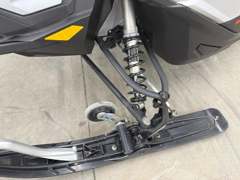 Ski-doo Grand Touring 900 Ace Turbo 2019 alt