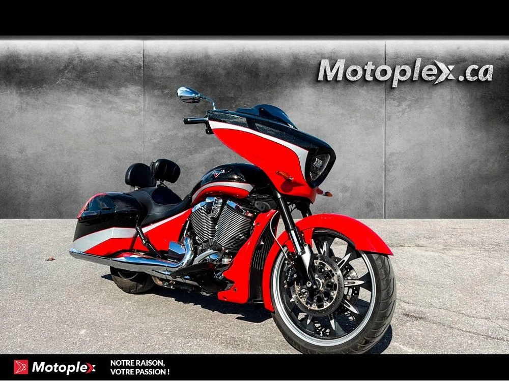 Victory Motorcycles Cross Country Magnum 2016 alt