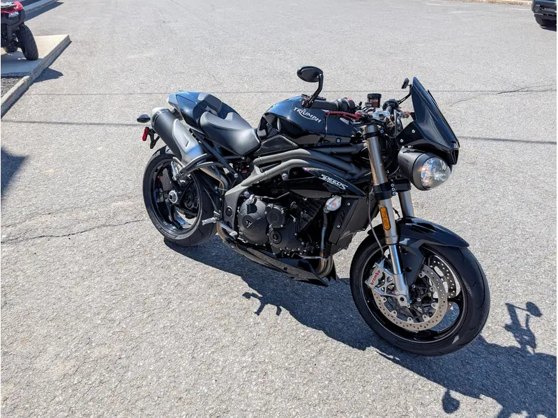 2019 Triumph SPEED TRIPLE S 1050S thumbnail 2