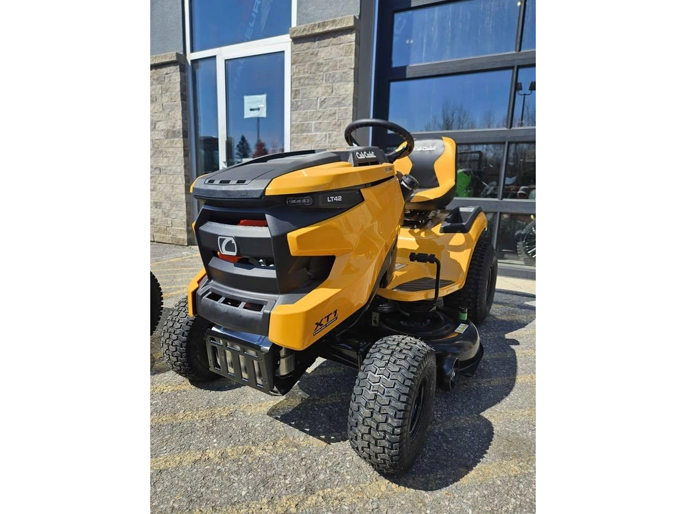Cub Cadet Xt1 Lt42 2026 alt