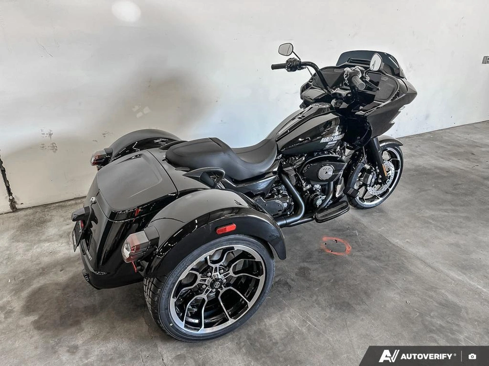 2026 Harley-davidson Road Glide 3 alt