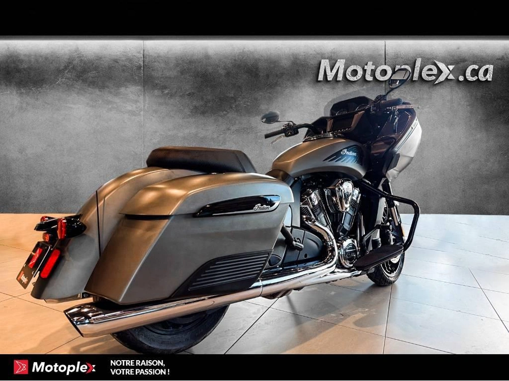 2021 Indian Motorcycle Challenger Limited alt