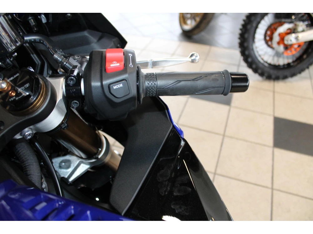 2026 Yamaha Yzf-r9 alt