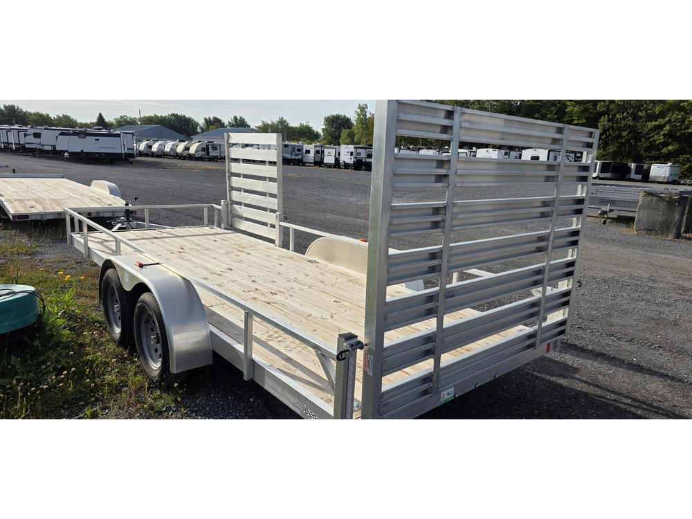 Continental Cargo Rough Rider 6.5x18 2025 alt