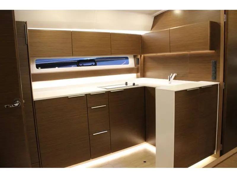 2021 Bavaria Motoryachts S45 COUPE VOLVO IPS 600 EVC2 thumbnail 14