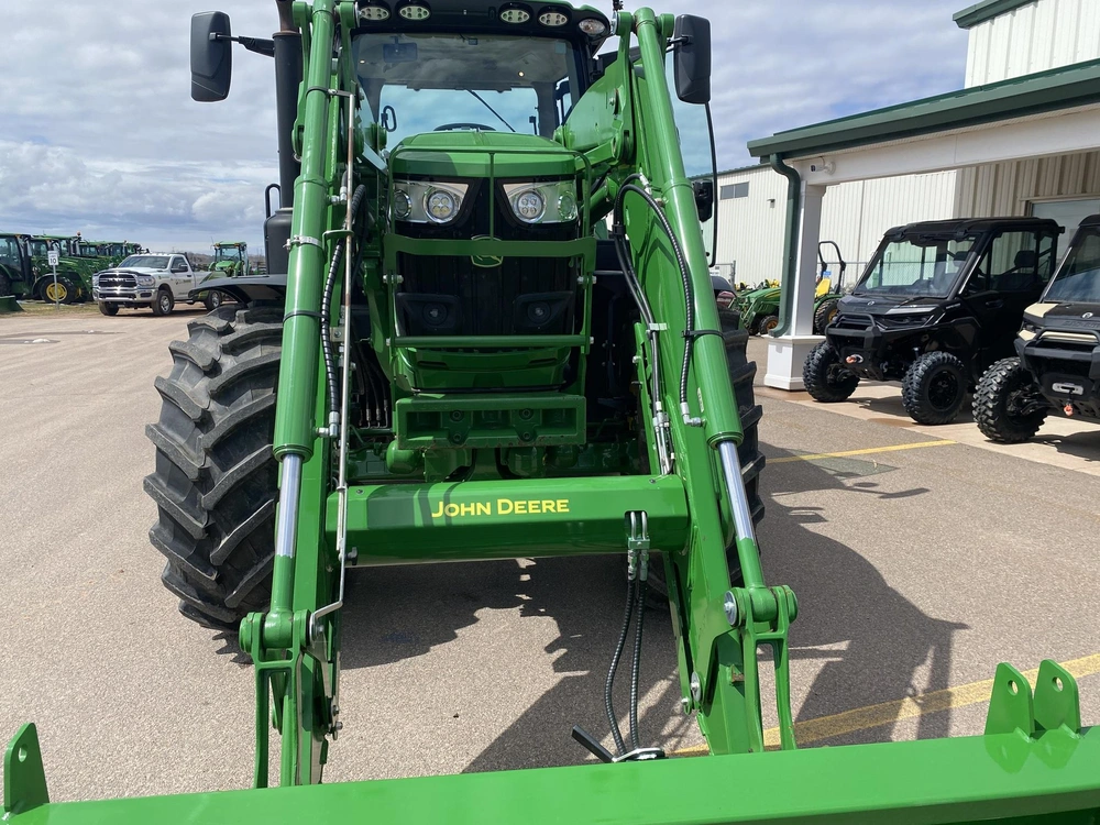 2023 John Deere 6r 175 alt