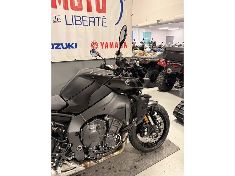 2026 Yamaha MT-10 MT-10 thumbnail 7
