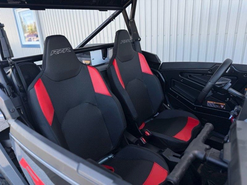 Polaris Rzr Xp 1000 Ultimate 2026 alt