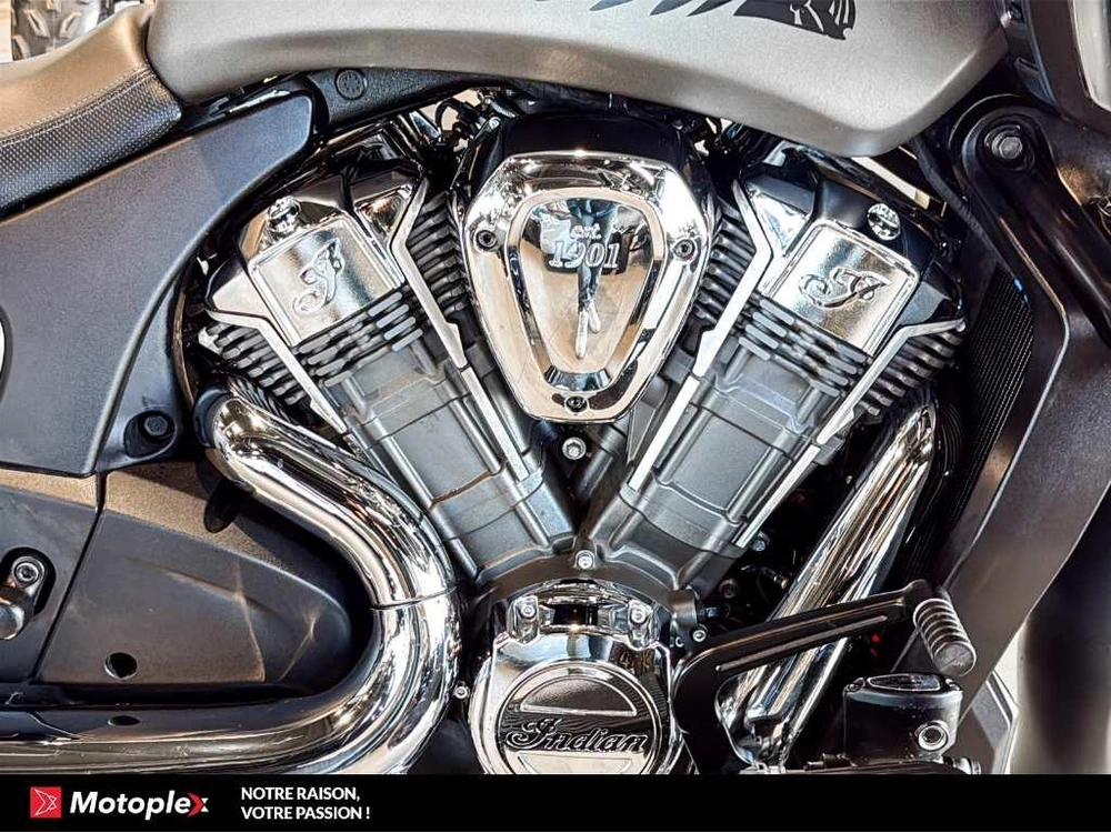 2021 Indian Motorcycle Challenger Limited alt