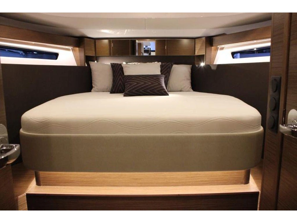 2021 Bavaria S45 Coupe Volvo Ips 600 Evc2 alt