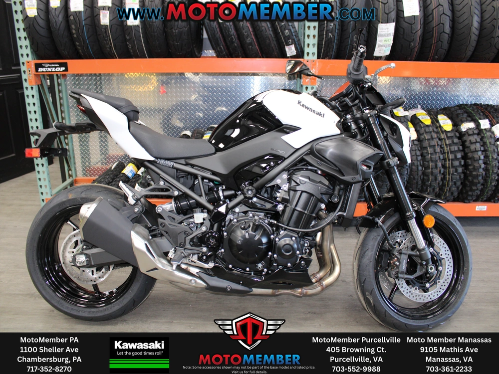 2026-kawasaki-z900-abs-0.webp