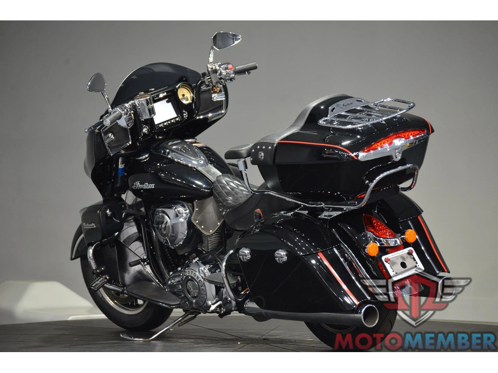 2017 Indian Motorcycle Roadmaster alt