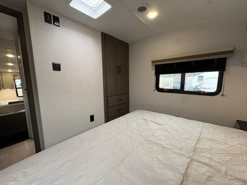 2026 Blackthorn 229RK